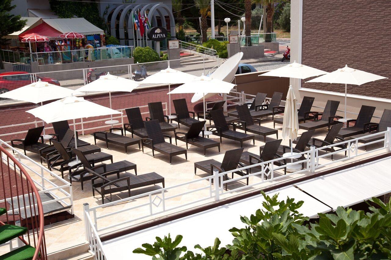 Comet De Luxe มาร์มาริส ภายนอก รูปภาพ